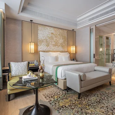 Intercontinental Phuket Resort By Ihg Kamala Beach Exterior photo Deluxe Suite